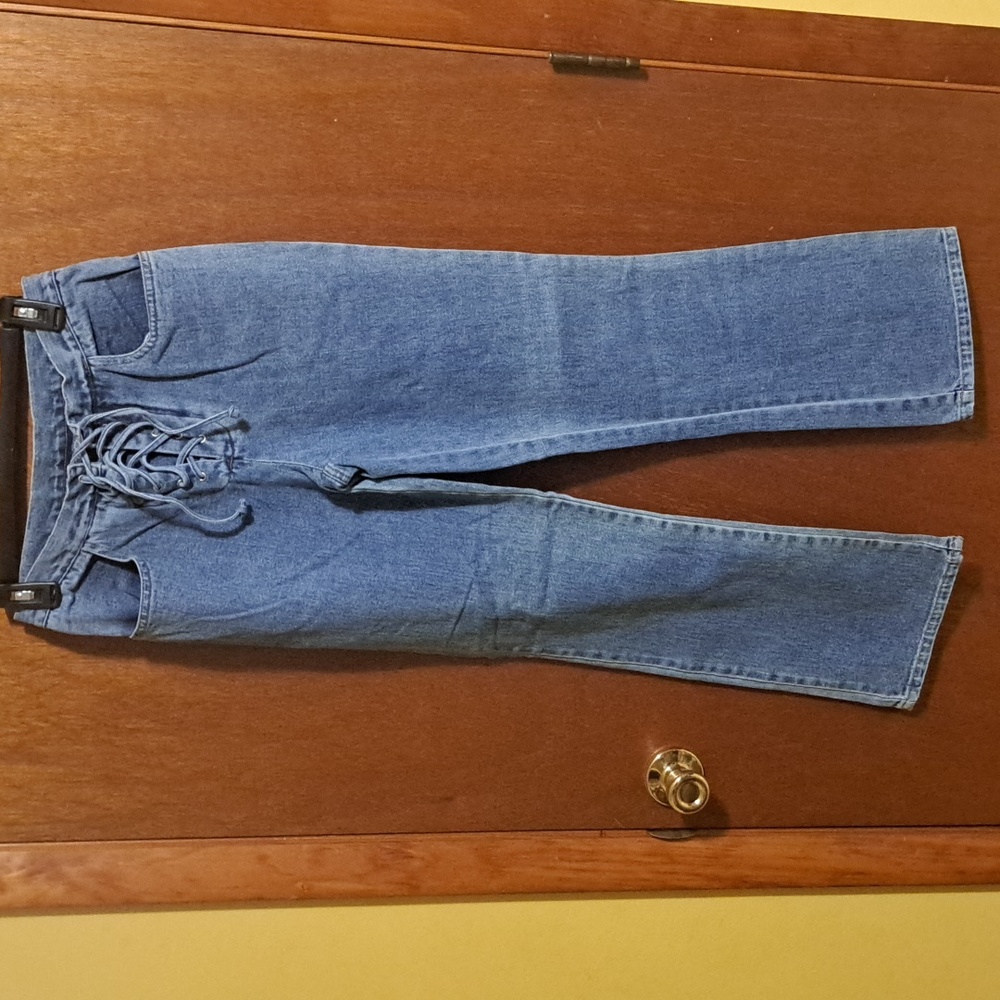 Women's Newport News Jeanology Collection Jeans Size 6 Petite